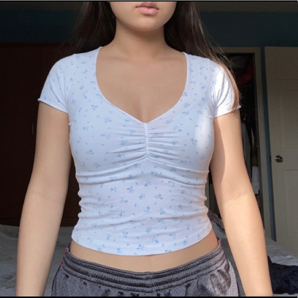 Brandy Melville Gina Top